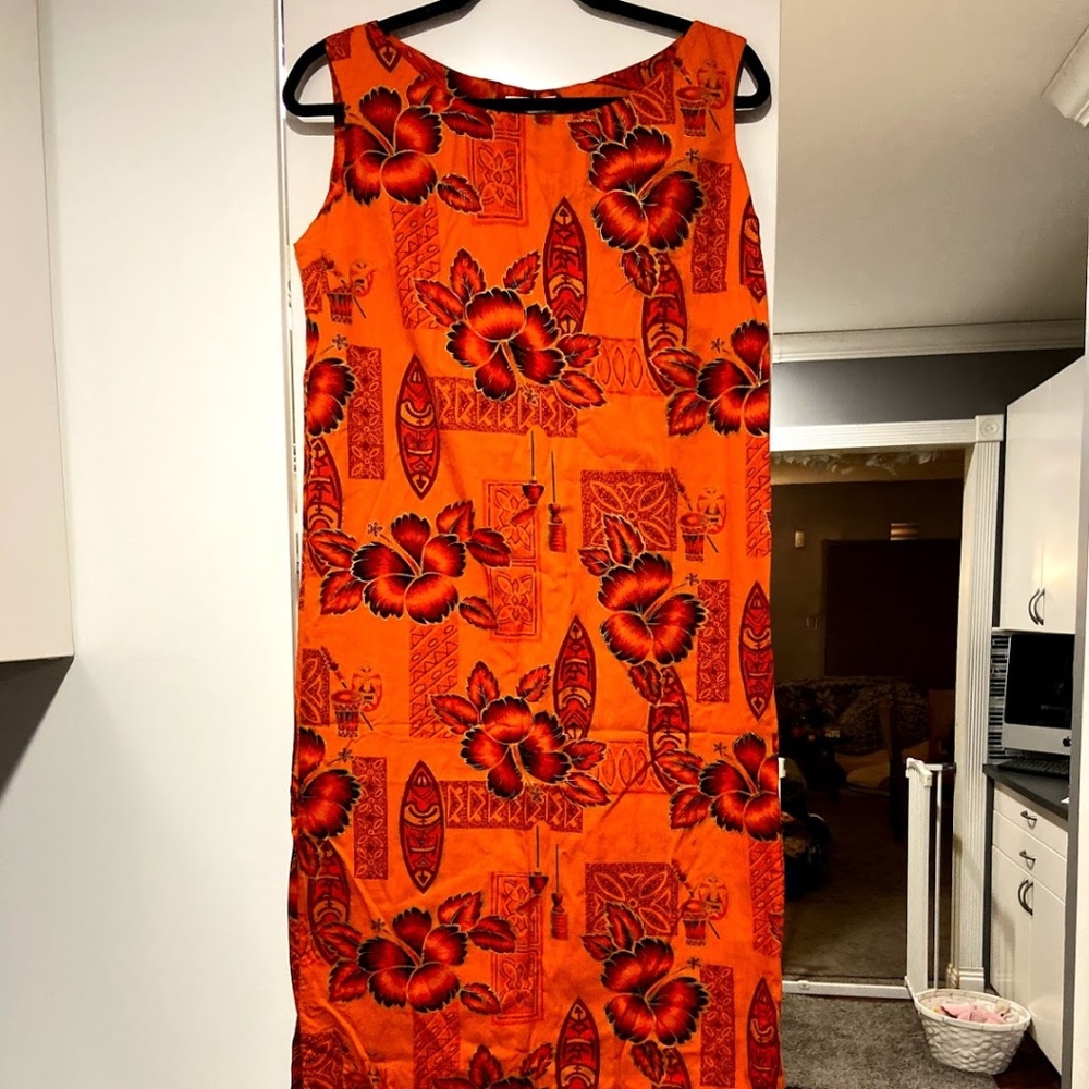 Vintage Skirts 'n Blouses Honolulu